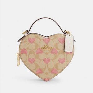 NWT! Coach Heart Crossbody Signature Canvas Heart Print CP021